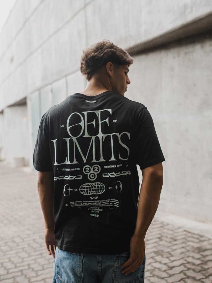 REMERA OFF LIMITS NEGRA