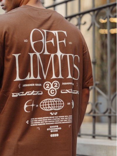 REMERA OFF LIMITS CHOCOLATE