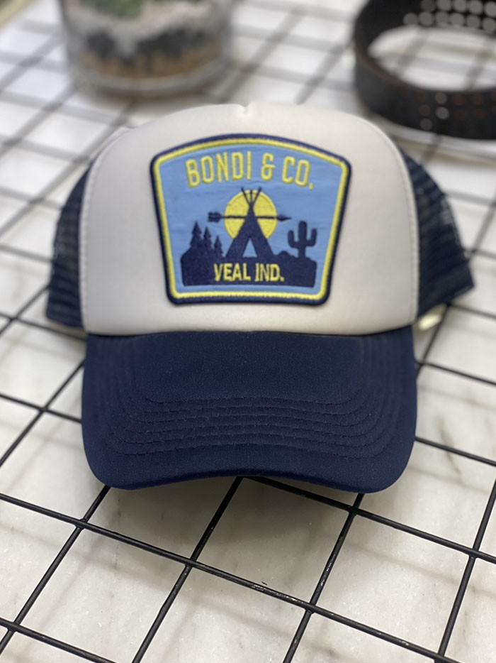 BONDI TRUCKER 37