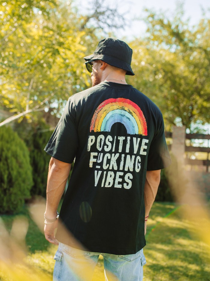 REMERA POSITIVE NEGRA