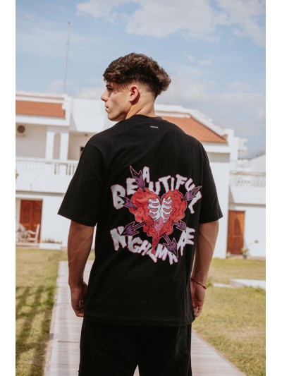 REMERA BEAUTIFUL NIGHTMARE NEGRA