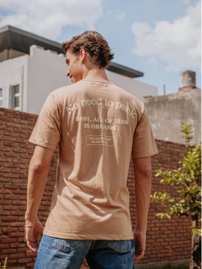 REMERA ORGANIC CAMEL