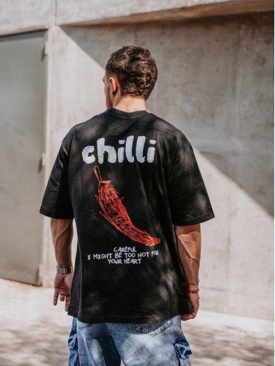 REMERA CHILLI NEGRA